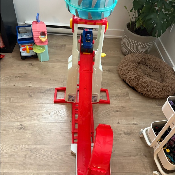 Paw Patrol Red and Blue Rescue Tower Track - Picture 4 of 6